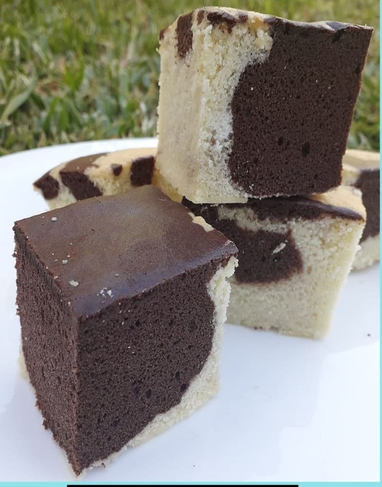 🍰Cuadraditos de arroz marmolado. Libre de gluten🍰Síguenos y dale like a este post para más con (1) (1) (1)